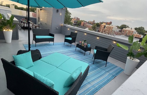University City Apartment | THE ROOFTOP OASIS