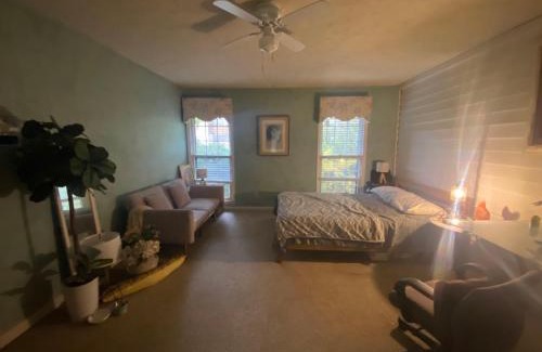 Addison Heights Bed & Breakfast | The Room and Board