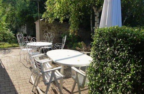 Albigny-sur-Saone Apartment | The rooms of the market gardeners