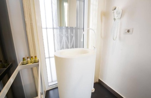Messina House | The Rooms of Piazza Cairoli, Deluxe Double or Twin Room