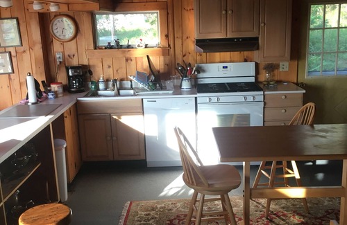Vinalhaven House | The Roost at Roberts Harbor