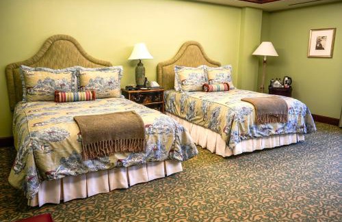 Pleasanton Hotel | The Rose Hotel