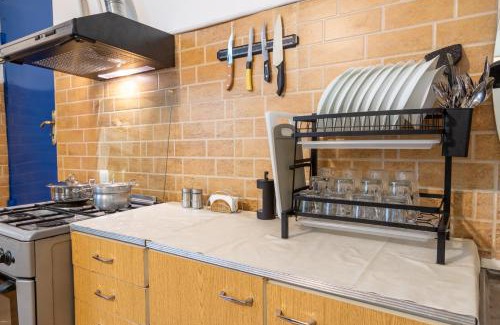 Vera Hostel | The Roses Home for Women