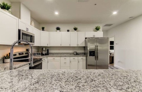 Memphis Apartment | The Rosezena Experience.n