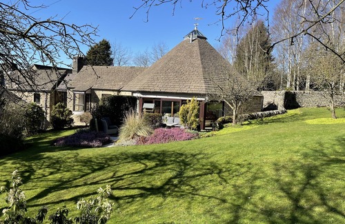 Rowsley House | The Round House - family house with all year indoor pool in 9 acres of gardens