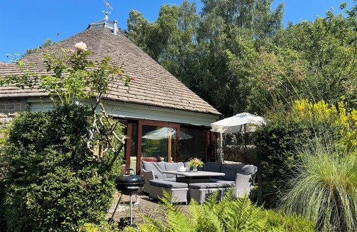 Rowsley House | The Round House - family house with all year indoor pool in 9 acres of gardens