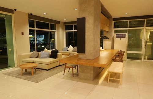 Anusawari Hotel | The Royal Bee Apart Hotel
