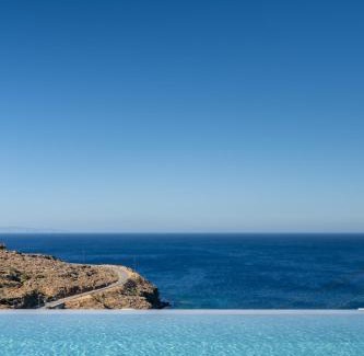 Mpatsi Apartment | The Royal Blue Andros