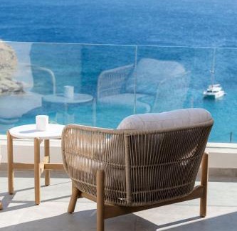 Mpatsi Apartment | The Royal Blue Andros