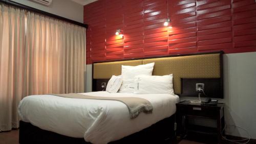 Matatiele Hotel | The Royal Courtyard