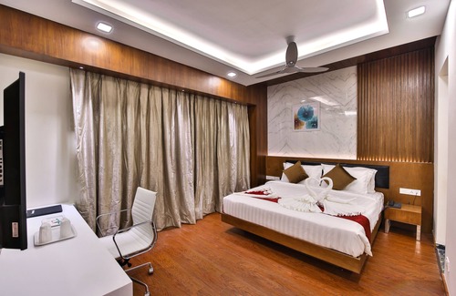 Karur Hotel | The Royal Grand