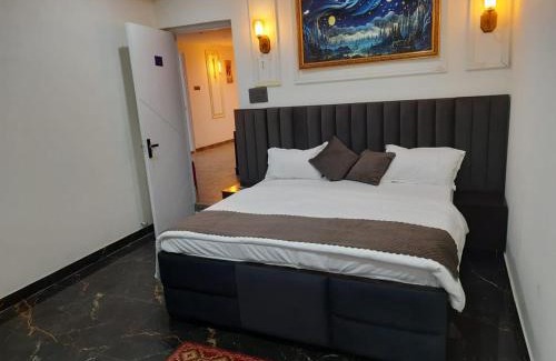 Faridabad Hotel | THE ROYAL Inn