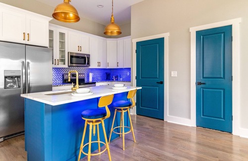 Pittsburgh House | The Royal Luxe 7 minutes from downtown