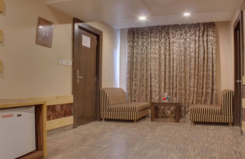 Ajmer Hotel | The Royal Melange Beacon