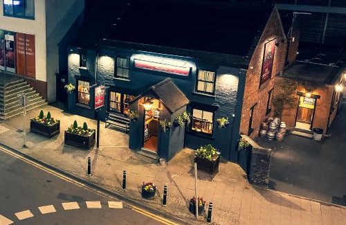 Biddulph House | The Royal Oak