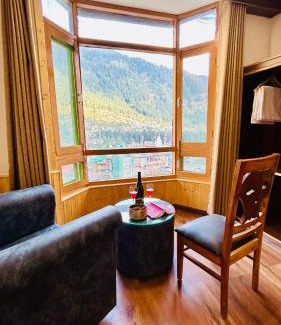 New Manali House | The Royal Ocean
