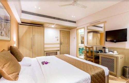 Mumbai Hotel | The Royal Orchid