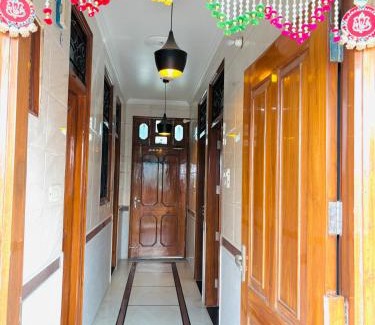 Delhi Apartment | The Royal Retreat