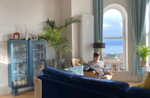 Bognor Regis Apartment | The Royal Sea view Victorian 2-bed apartament
