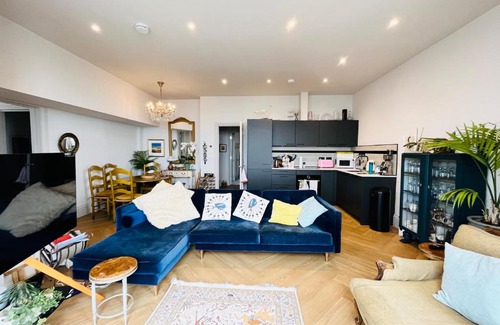 Bognor Regis Apartment | The Royal Sea view Victorian 2-bed apartament