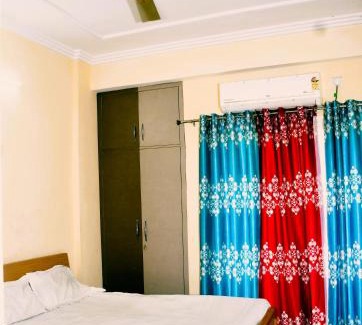 Mahmoorganj Apartment | The Royale Retreat Apartment
