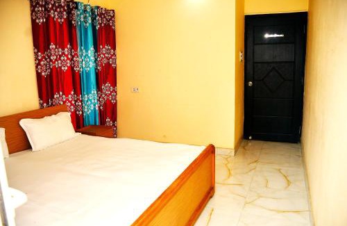Mahmoorganj Apartment | The Royale Retreat Apartment