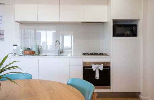 Surfers Paradise Apartment | The Ruby Retreat Surfers