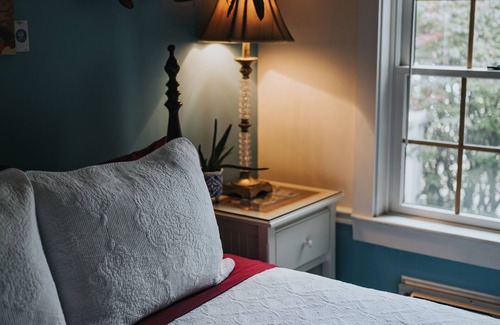 North Eastham House | The Rugosa Guest House