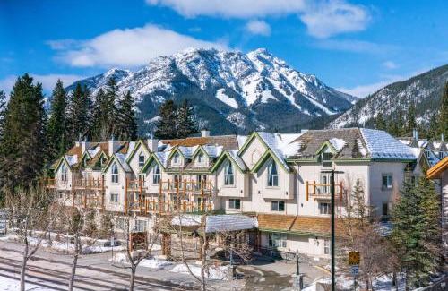 Banff Hotel | The Rundlestone Lodge