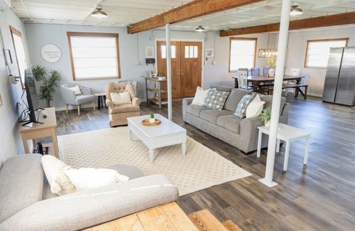 Plant City House | The Rustic Reed Barn