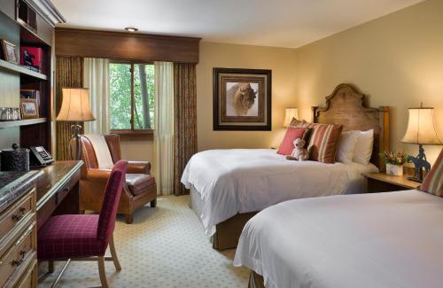 Jackson Hole Hotel | The Rusty Parrot Lodge and Spa