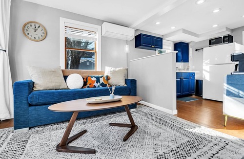 Southern Coast Apartment | The Saco Suite - Downtown, Dog Friendly, Sleeps 4, Walk to Bars & Restaurants!