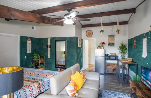 Alum Rock Apartment | The Sage Boho Cali Dreamy Retreat