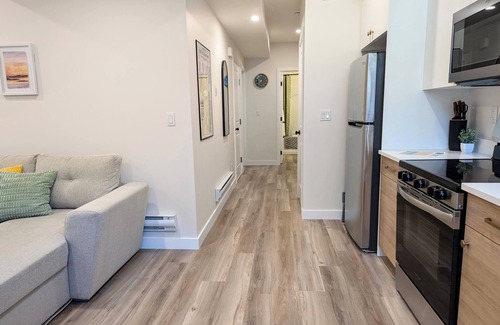 Saskatoon House | The Sage: modern comfort in beautiful Buena Vista