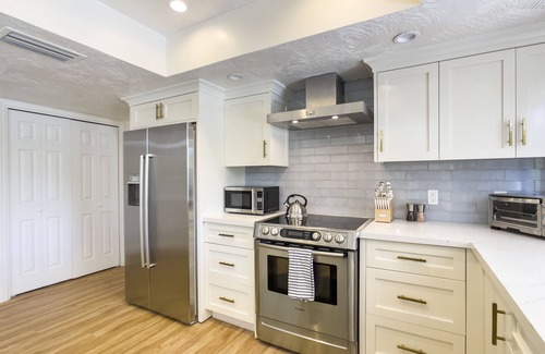Paradise Valley Village House | The Saguaro Hideaway - Heated Pool+Jacuzzi+Firepit