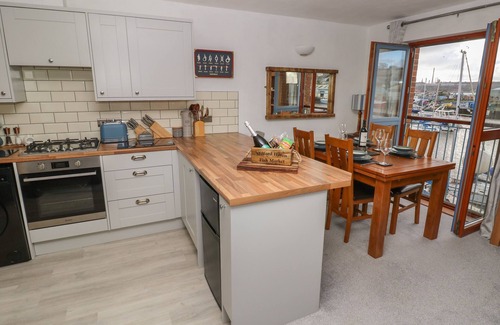 Milford Haven Cottage | The Sail Loft