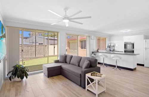 Mannering Park House | The Sailor's Haven