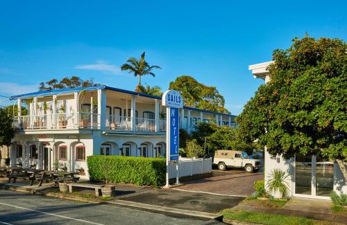 Brunswick Heads Hotel | The Sails Motel Brunswick Heads