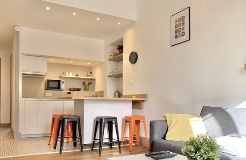 Quartier Chorier-Berriat Apartment | The Saint-Bruno ☘ #BL