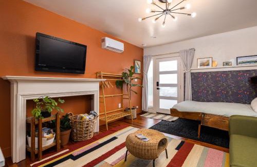 Big Lake Apartment | The Salish Suite