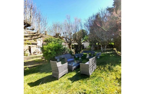 Ange House | The Salmon Garden - Garden View