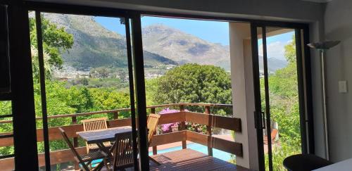 Hout Bay House | The Salt House Guest House in Hout Bay