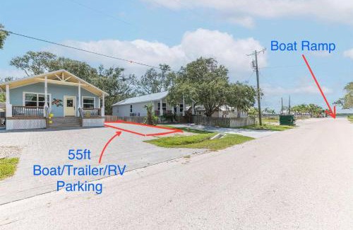 Vilano Beach Villa | The Salty Anchor-Walk to Beach-Boat Ramp-Dogs OK