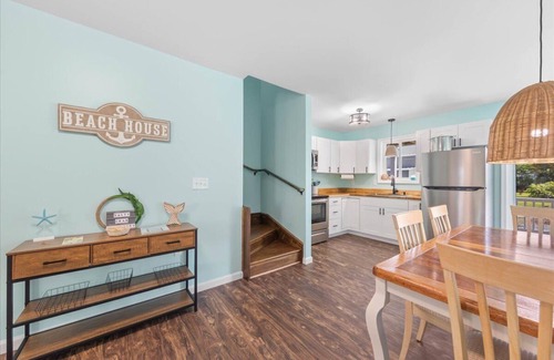 Chincoteague House | The Salty Crab - Brand New on Chincoteague Island!