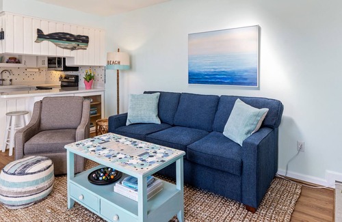 Kitty Hawk Condo | The Salty Shrimp: Kitty Hawk Condo w/ Community Pool & Tennis | Short Drive