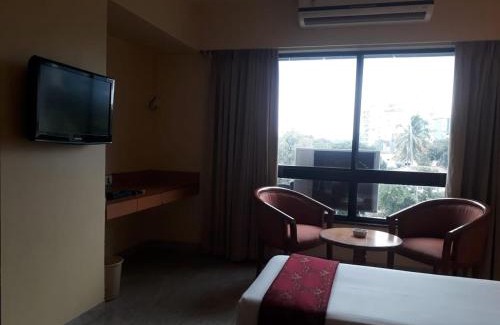 Central Pune Hotel | The Samrat Hotel near Pune Railway Station