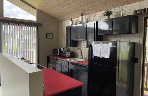 York Beach House | The San'Bar - A Great Family Home Just A Short Walk To Two Beautiful Beaches