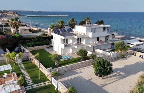 Avola Villa | The San Carlo in Val di Noto - Girasole, sea ​view, with swimming pool, parking