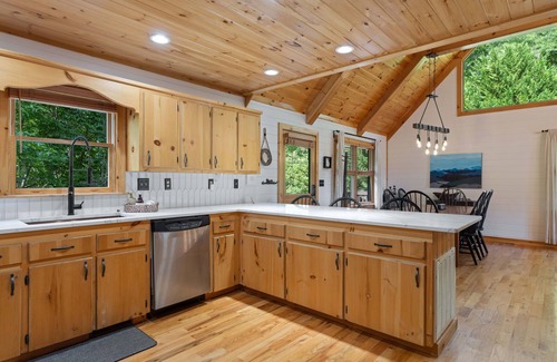 Foxfire Estates Cabin | The Sanctuary in Blue- Long Range Mountain Views