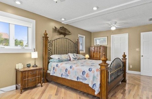 Spring Hill House | The Sanctuary: Swimming, Fishing, Kayaking and More